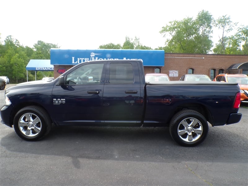 2019 RAM 1500 Classic Express 4x4 Quad Cab 6'4's photo