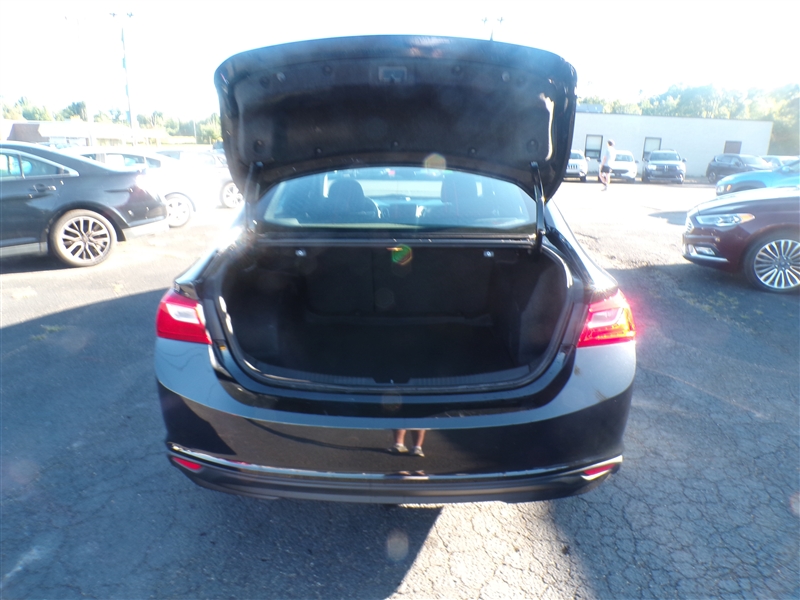 2023 Chevrolet Malibu 1LT - Photo 14