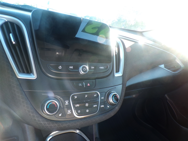 2023 Chevrolet Malibu 1LT - Photo 22
