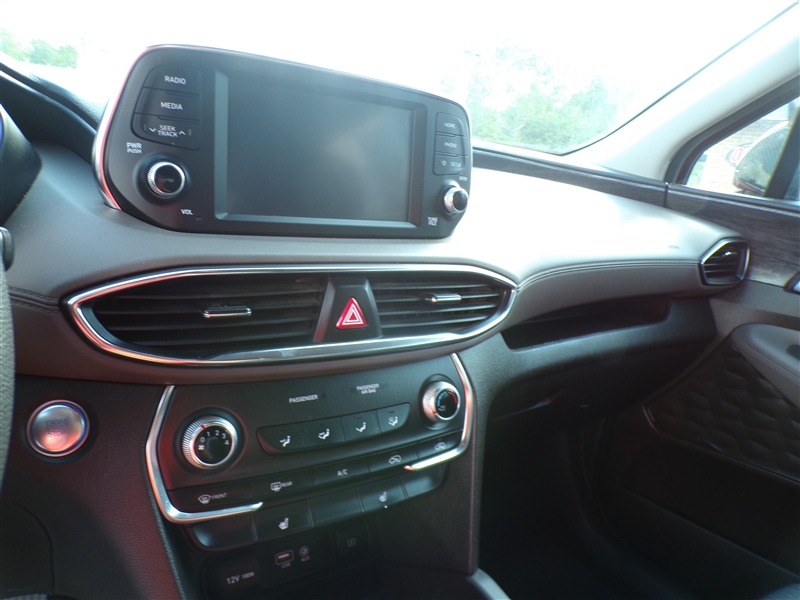 2020 Hyundai Santa Fe SEL - Photo 24