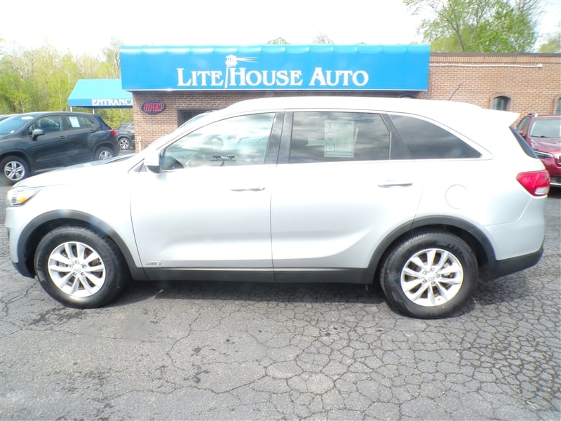 2017 Kia Sorento LX AT 4WD's photo