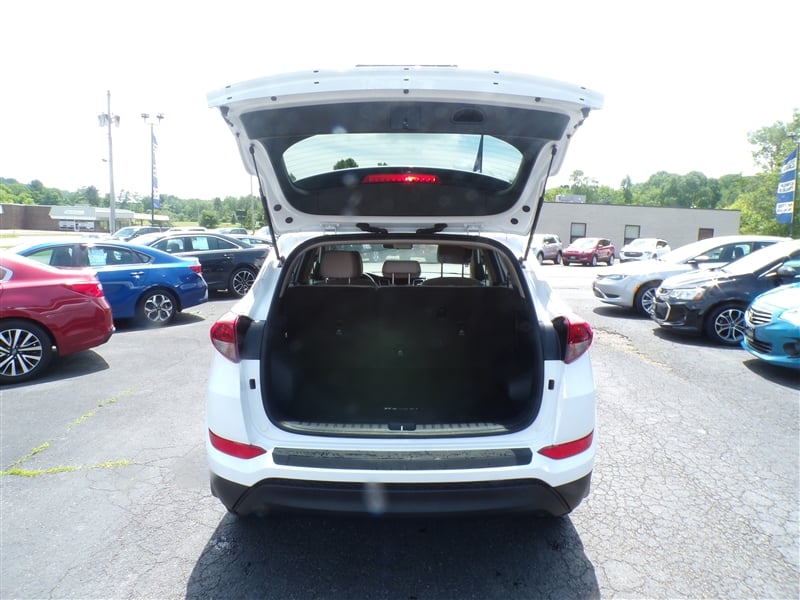 2018 Hyundai Tucson SE - Photo 14