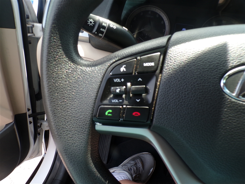 2018 Hyundai Tucson SE - Photo 18