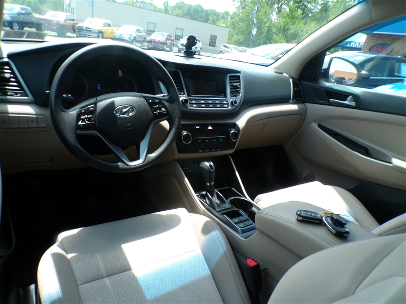 2018 Hyundai Tucson SE - Photo 23