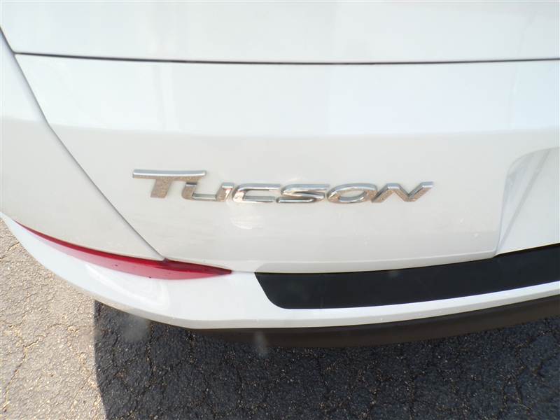 2018 Hyundai Tucson SE - Photo 25